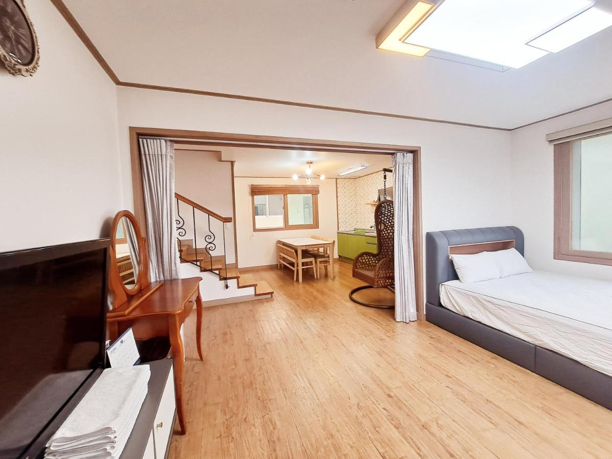 Jeju Gillime Pension Exterior foto