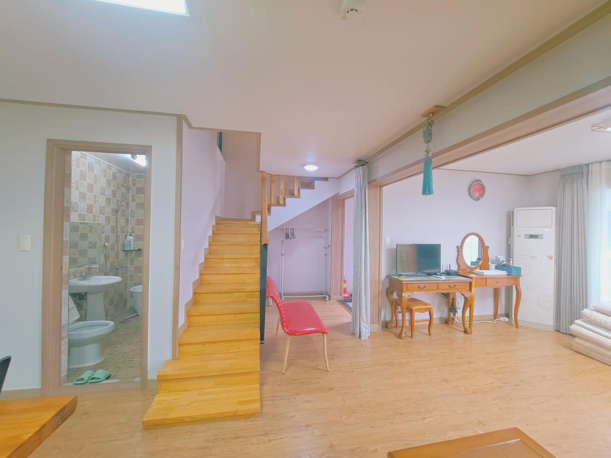 Jeju Gillime Pension Exterior foto