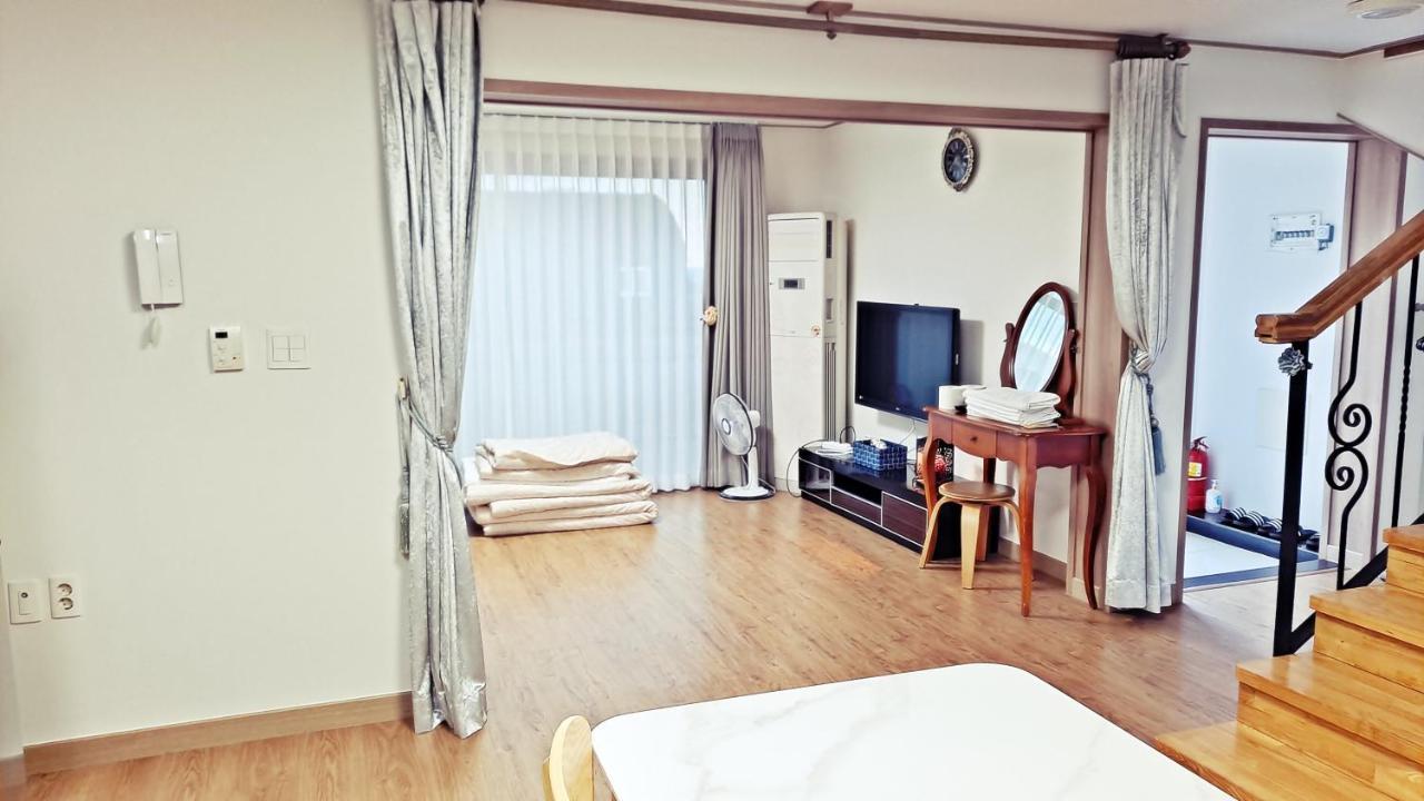 Jeju Gillime Pension Exterior foto